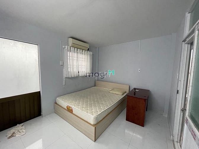 Hình ảnh Cho thuê nhà hẻm 280/1a Cách Mạng Tháng 8. Quận 3.