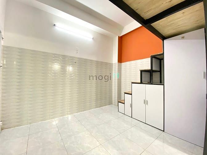 Hình ảnh Căn Hộ Gác Lửng Siêu Rộng Cửa Sổ Thoáng mát- Lý Thái Tổ Quận 10