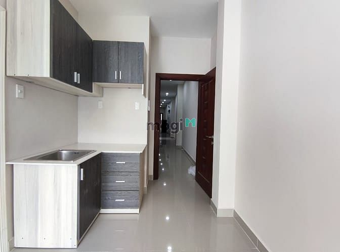 Hình ảnh CHDV_Sân bay Tân Sơn Nhất_Full nội thất_Cửa sổ lớn-Ban công_Thang máy
