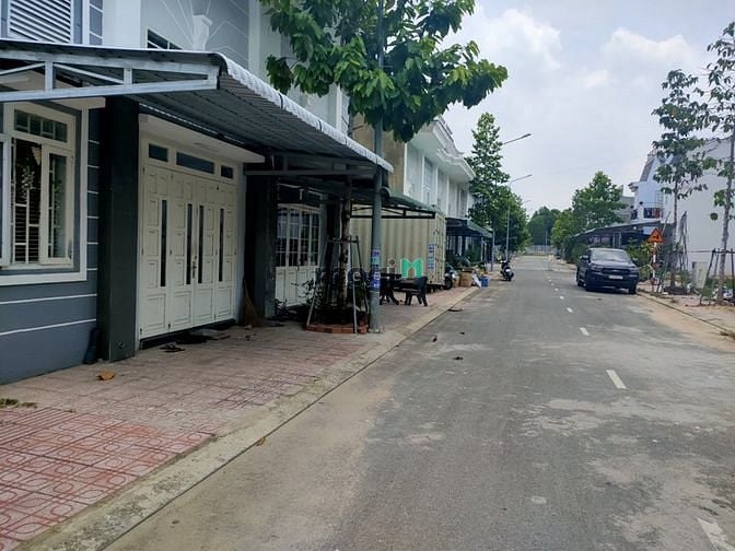 Hình ảnh Bán đất 212m2 DT 10x21 thổ cư dầu tiếng bình dương