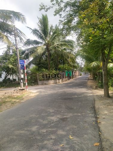 Hình ảnh Nền đất đẹp mặt tiền lộ nhựa thông thương 200m2