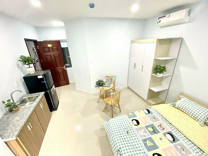 Hình ảnh Cho thuê Căn Hộ Lung Linh balcon ngay Điện Biên Phủ