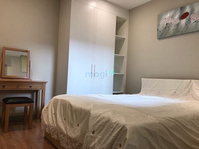 Hình ảnh Cho thuê chung cư Gold View Q4 - 2PN - 80m2,lầu cao, view thoáng- 17tr