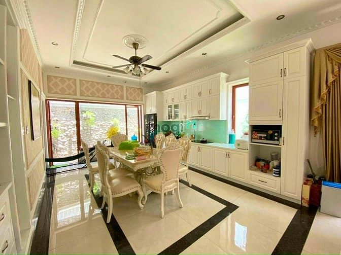 Hình ảnh Biệt thự Phan Văn Trị, Bình Thạnh, 105 m2, 7x15 vuông vức, 14 tỷ.