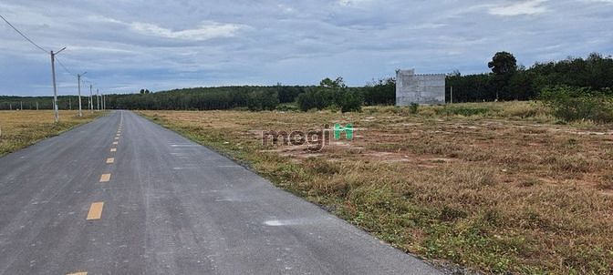 Hình ảnh Bán nhanh lô đất đường vành đai 32 sát cổng 3 KCN Becamex chơn thành