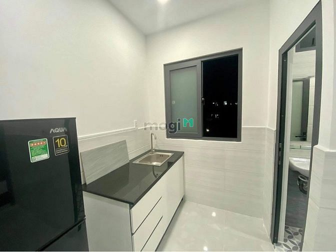 Hình ảnh Cho thuê phòng mới 100% full nội thất BT giáp quận 1