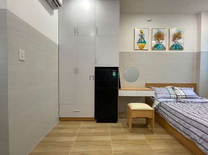 Hình ảnh Cho thuê CHDV_Hoàng Hoa Thám_cửa sổ giếng trời_gần TT_sân bay TSN 10p