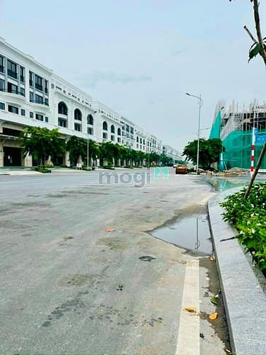 Hình ảnh Bán lô đất QL13 giáp khu Vạn Phúc 5,1x21 thổ cư 100% giá 5ty900