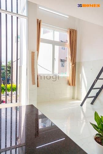 Hình ảnh Phòng trống 21m2, máy lạnh, đường Lê Đức Thọ