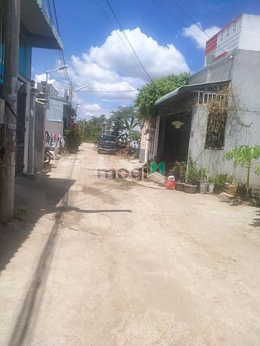 Hình ảnh Bán đất thổ odt đẹp lộ rộng ô tô tới đất gần chợ Bình Thủy