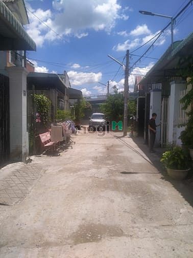 Hình ảnh Bán đất thổ odt đẹp lộ rộng ô tô tới đất gần chợ Bình Thủy