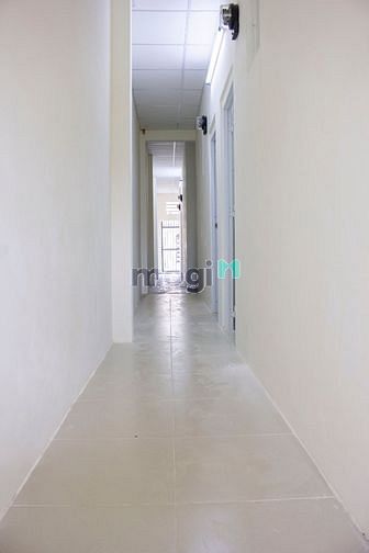 Hình ảnh Phòng sạch, thoáng mát ngay bến xe miền Tây