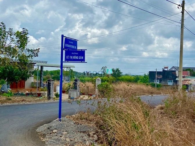 Hình ảnh Bán lô đất gần ngã 3 Cách Mạng Tháng Tám, thị trấn Đất Đỏ Bà Rịa.