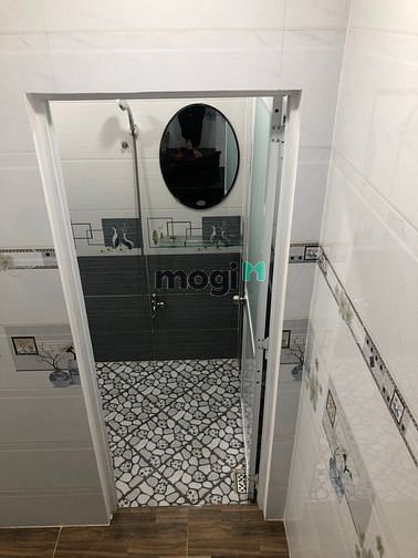 Hình ảnh cần bán nhà đường bến vân đồn p2 q4