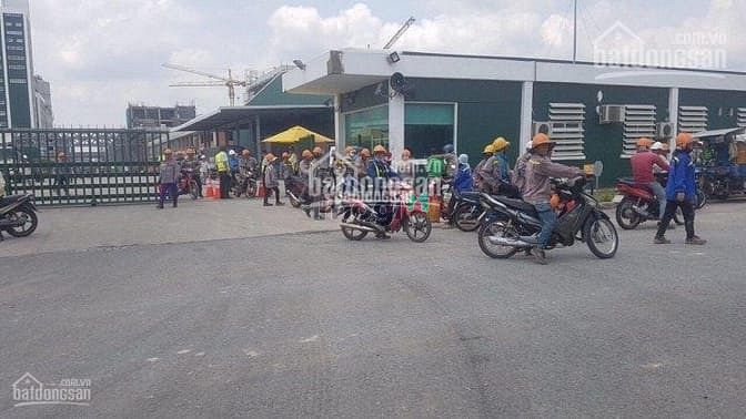 Hình ảnh Cần bán Gấp 300m2 đất MT KCN, dân đông, sổ riêng, tc 100%, Giá 1,7 tỷ