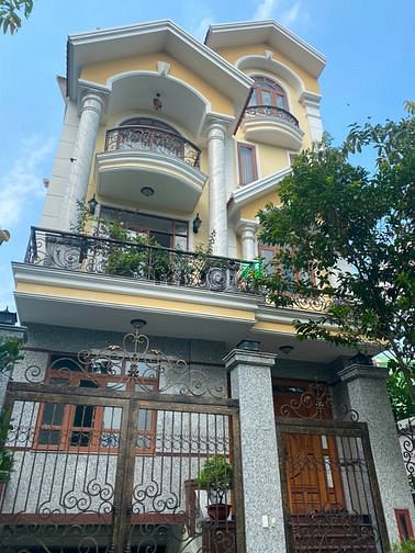 Hình ảnh Cho Thuê Biệt Thảo Điền Hầm 2 Lầu 8x20m - Giá 2500$/Tháng