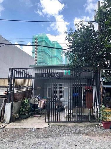 Hình ảnh Bán lô đất tặng nhà cấp 4 ngay đường số 1 Linh Trung. Nở hậu.SHR