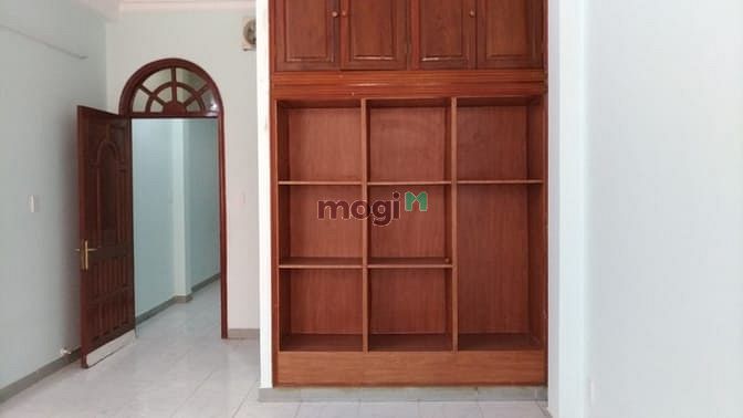 Hình ảnh Cho thuê nhà mặt tiền 222 Cộng Hòa,P12,Tân Bình.