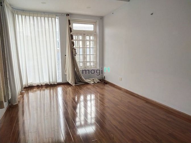 Hình ảnh Cho Thuê Villa Mini Thảo Điền Có Sân Rộng - Giá 25 Triệu/tháng