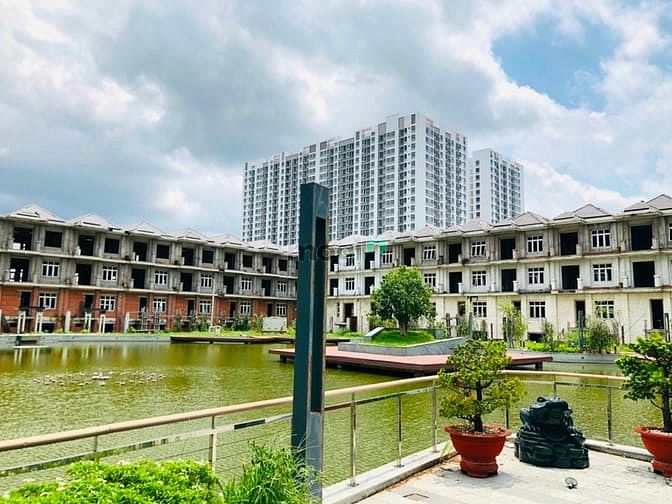 Hình ảnh Bán Biệt thự Khu Compound Xây Sẵn Quận 7, Giá 14,3 tỷ