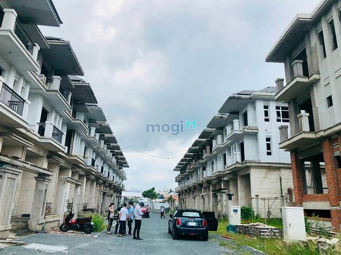 Hình ảnh Bán Biệt thự Khu Compound Xây Sẵn Quận 7, Giá 14,3 tỷ