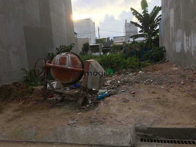 Hình ảnh Đất thổ cư , khu xây dựng tự do , mặt tiền hẻm xe hơi, nhà bè.