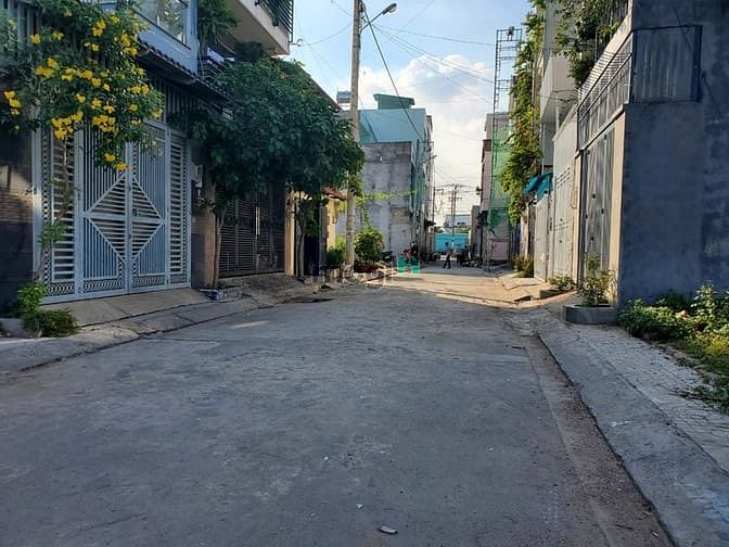 Hình ảnh Bán gấp lô đất 57m2 1/ đường Tam Bình, ngang 4m5 đường xe hơi 7m