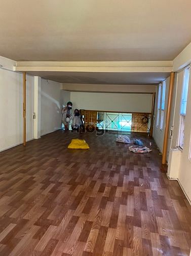Hình ảnh Cho thuê nhà hẻm 8m, Cao Thắng Q10. 5x17m 2T 160m2