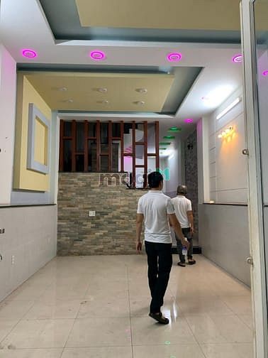 Hình ảnh NHÀ MỚI 100%, ngay Chợ Bình Trị Đông, cho thuê dài. Hẻm Xe Tải