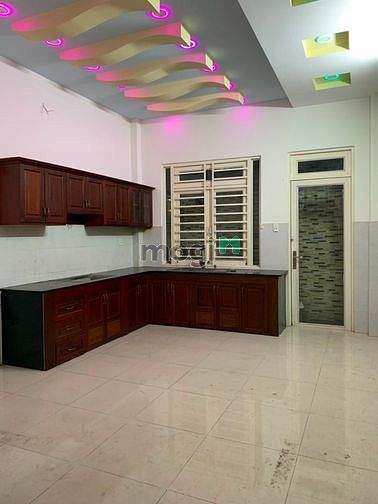 Hình ảnh NHÀ MỚI 100%, ngay Chợ Bình Trị Đông, cho thuê dài. Hẻm Xe Tải