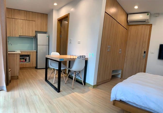 Hình ảnh Chung cư full nội thất_Ban công lớn_tại Hoàng Quốc Việt
