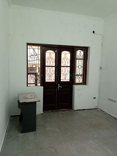Hình ảnh cho thuê tầng 2 và 3 trong nhà 3 tầng