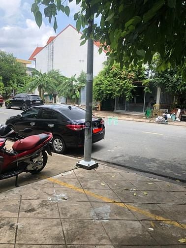 Hình ảnh Nhà mặt tiền Bùi Tá Hán, An Phú, Q2