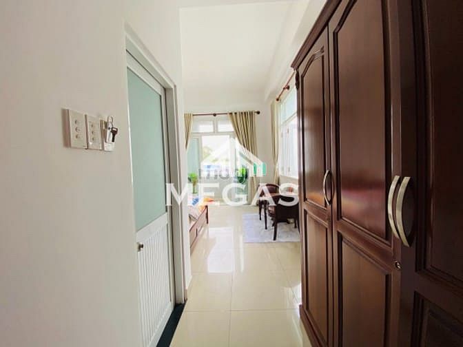 Hình ảnh 100% Mới Xây Ngay Gò Vấp Tân Bình Full Nội Thất , Ban Công Riêng