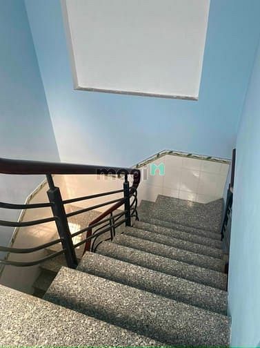 Hình ảnh Nhà sổ riêng 2 mặt tiền trc sau gần chợ Phú Thọ