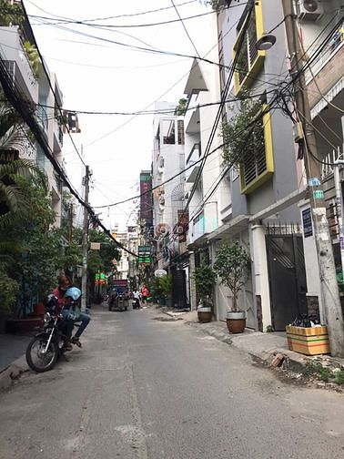 Hình ảnh Bán nhà hẻm xe hơi quận 10 . Đường 3 tháng 2