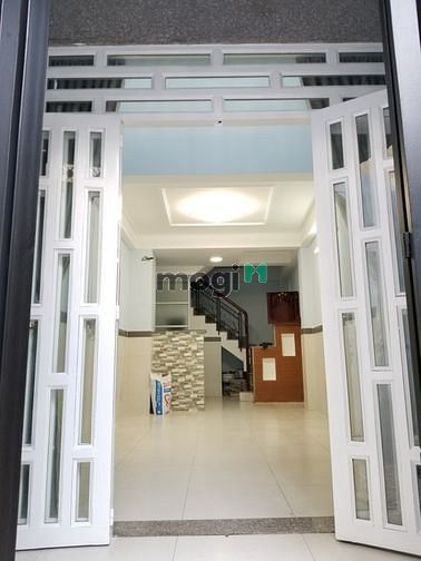 Hình ảnh bán nhà đường xóm chiếu p14 q4