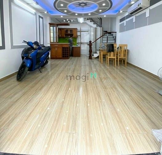 Hình ảnh Cho thuê nhà 23B Thăng Long, phường 4, Tân Bình-DTSD 240m2