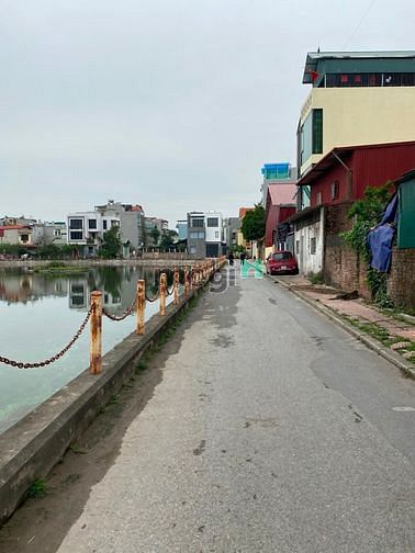 Hình ảnh Bán đất đấu giá Hồ Đầm Tranh, Cự Khối, view hồ, cực thoáng mát