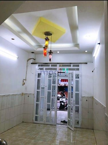 Hình ảnh Mặt Tiền 10M Đường Văn Thân Quận 6.