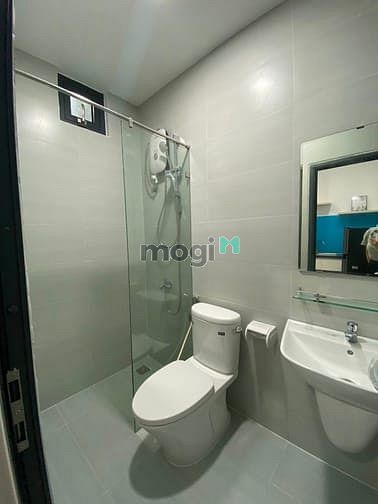 Hình ảnh CHDV gần sân bay_Ban công_Máy giặt riêng
