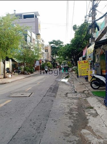 Hình ảnh Mặt Tiền 10M Đường Văn Thân Quận 6.