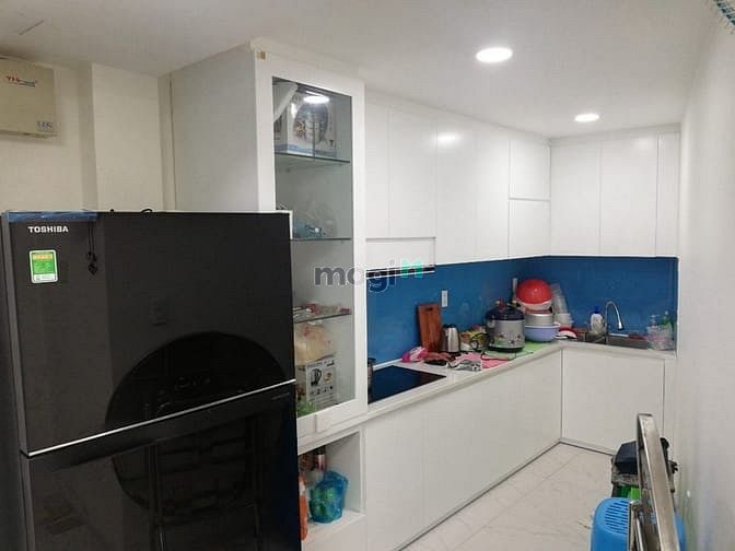 Hình ảnh Hẻm 4m5 Trần Hưng Đạo Q5 , 5 tấm cốt thép y hình