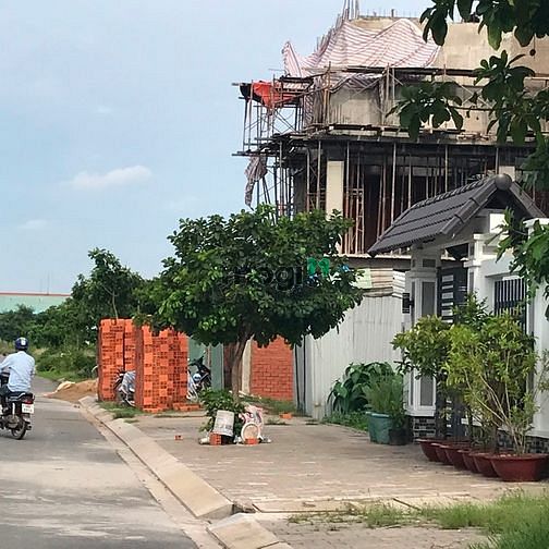 Hình ảnh Cần bán lại nền đất 98,1m2 liền kề EAON Bình tân, đường số 7 ,tên lửa