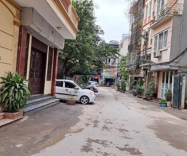 Hình ảnh Nhà Trích Sài, Tây Hồ. Ngõ nông ô tô tránh. DT 50m2 giá 12 tỷ