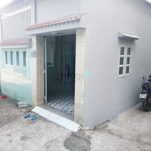 Hình ảnh Nhà cấp 4 vị trí đẹp, hẽm 1113 Huỳnh Tấn Phát, Q7