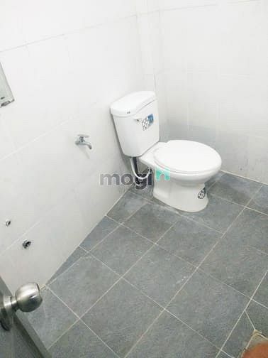 Hình ảnh Nhà cấp 4 vị trí đẹp, hẽm 1113 Huỳnh Tấn Phát, Q7