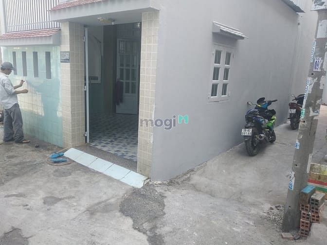 Hình ảnh Nhà cấp 4 vị trí đẹp, hẽm 1113 Huỳnh Tấn Phát, Q7