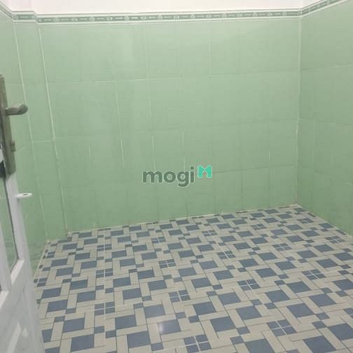 Hình ảnh Nhà cấp 4 vị trí đẹp, hẽm 1113 Huỳnh Tấn Phát, Q7