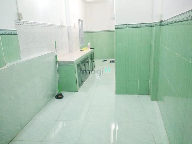 Hình ảnh Nhà cấp 4 vị trí đẹp, hẽm 1113 Huỳnh Tấn Phát, Q7